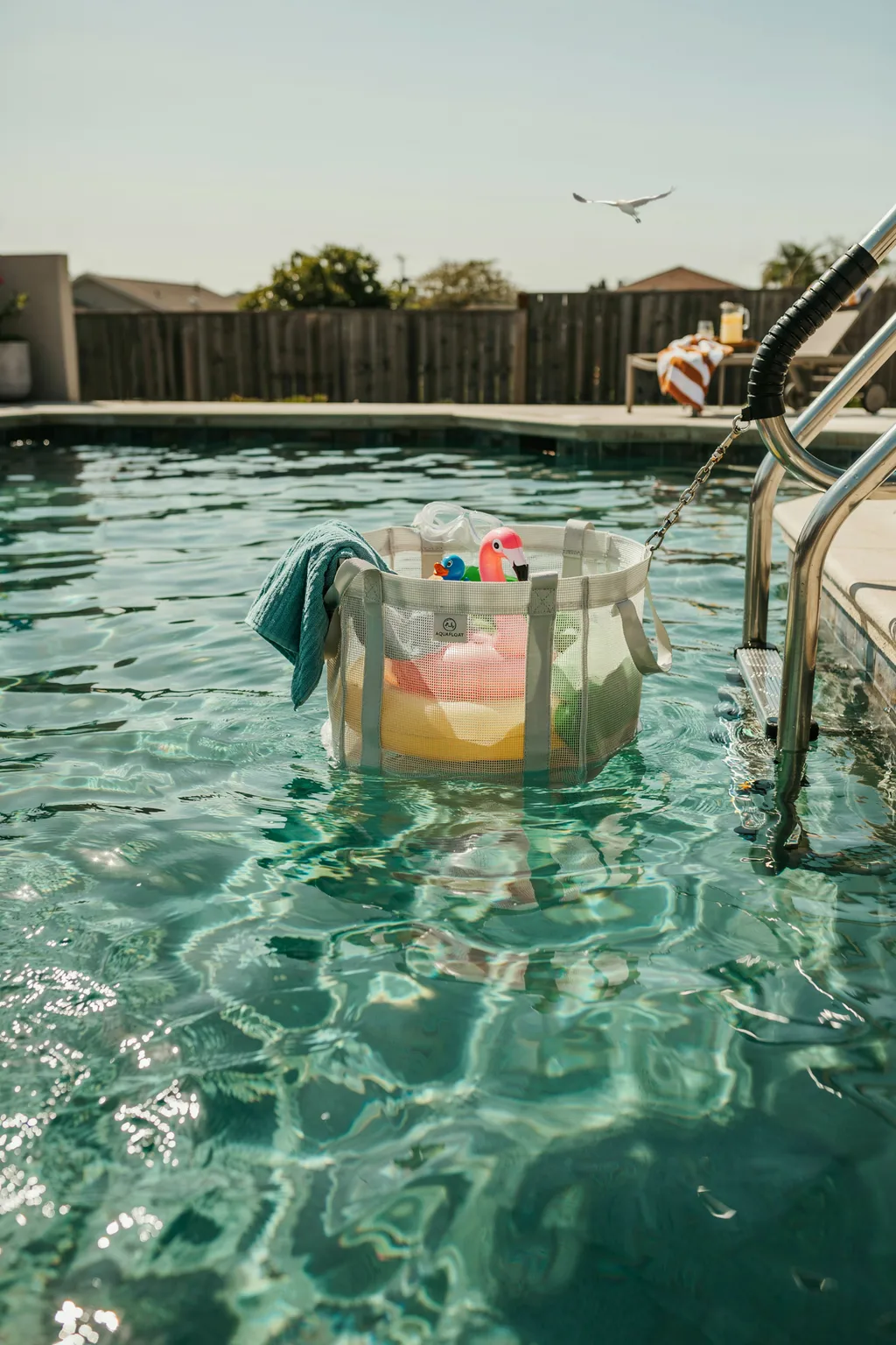 A Floating Pool Tote