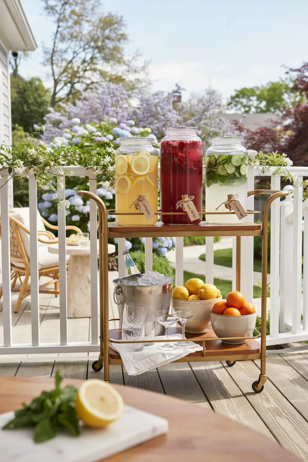 Set Up a Beverage Station Outdoors